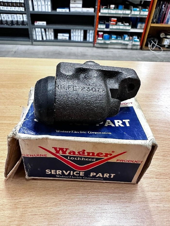 Hjulsylinder foran høyre, volvo p9120 amazon 59-62